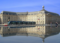 reflets d'eau à bordeaux